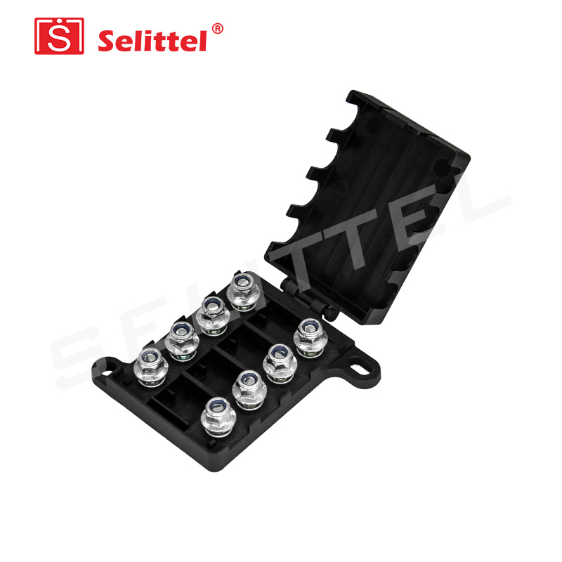 ANS-H4R Bolt-down fuse holder