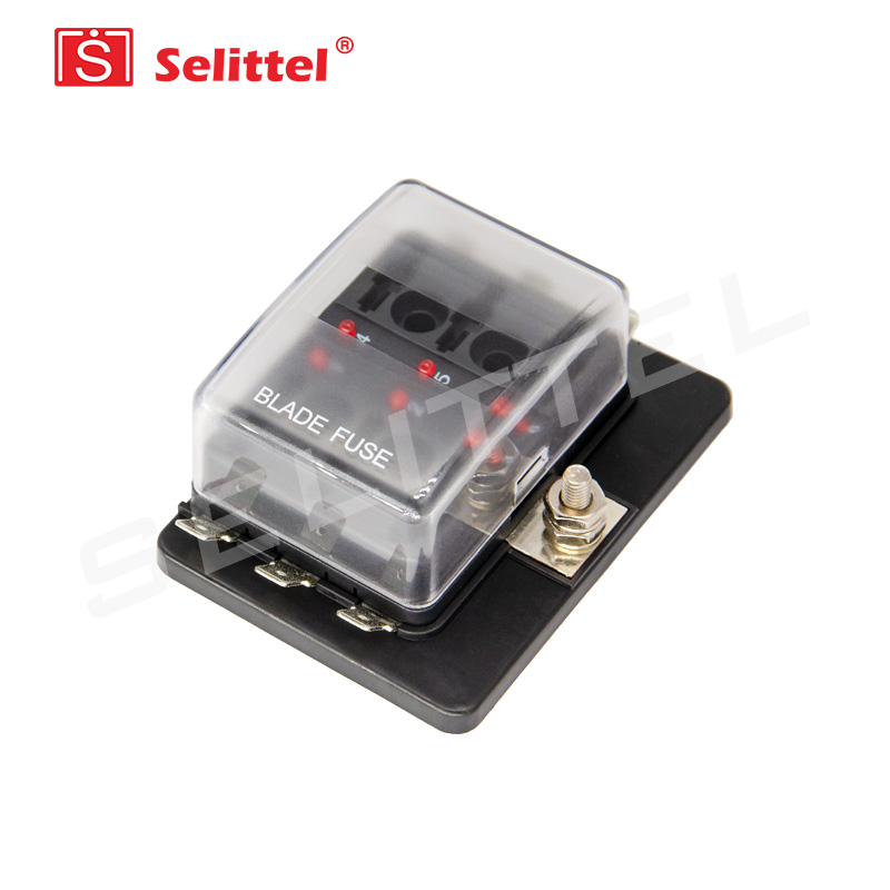 R3-76-6R 6-way Blade fuse holder