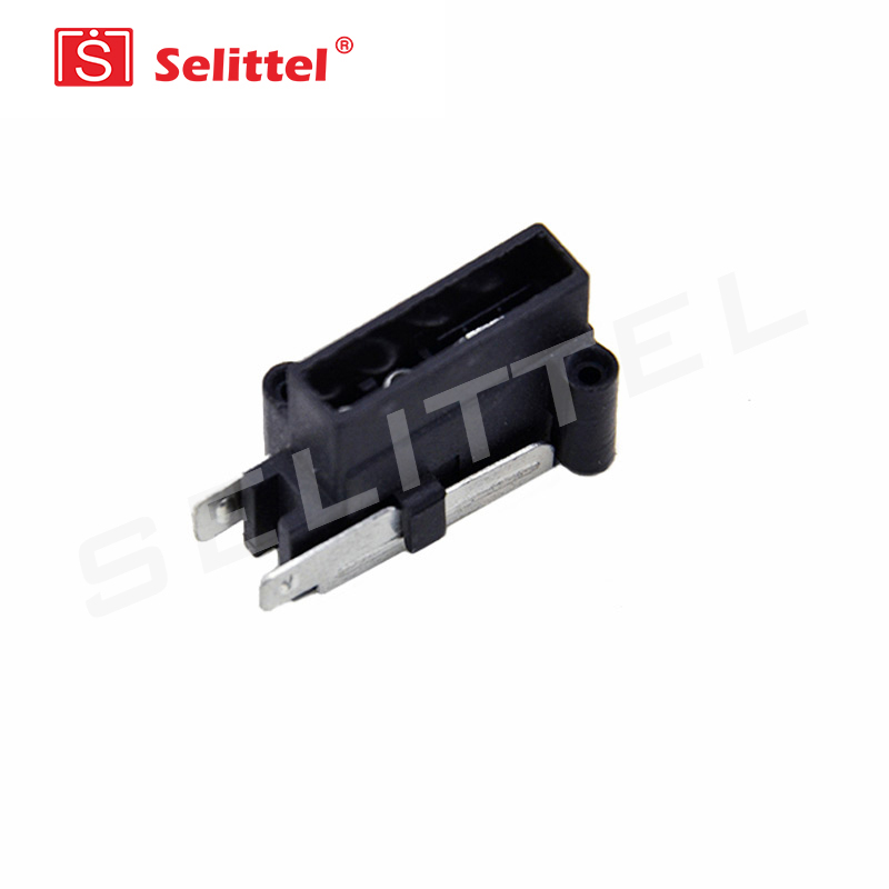 SL-703E 中号插片保险丝夹
